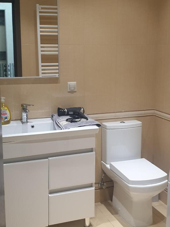 Sky House Premium Apartment In City Center Kisinyov Kültér fotó